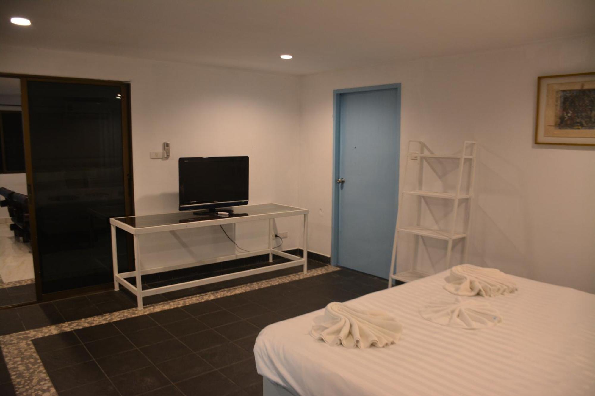 Baan Suan Villa 1 Patong Luaran gambar