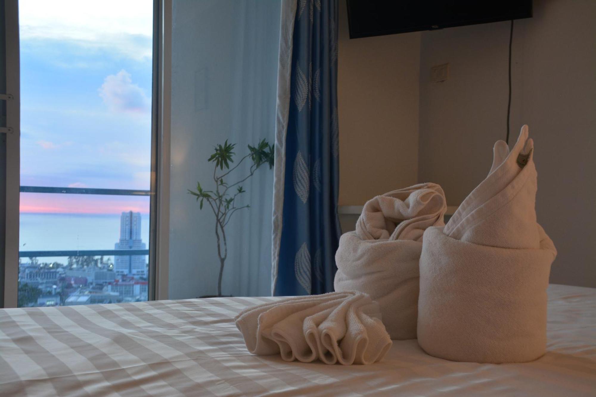 Baan Suan Villa 1 Patong Luaran gambar