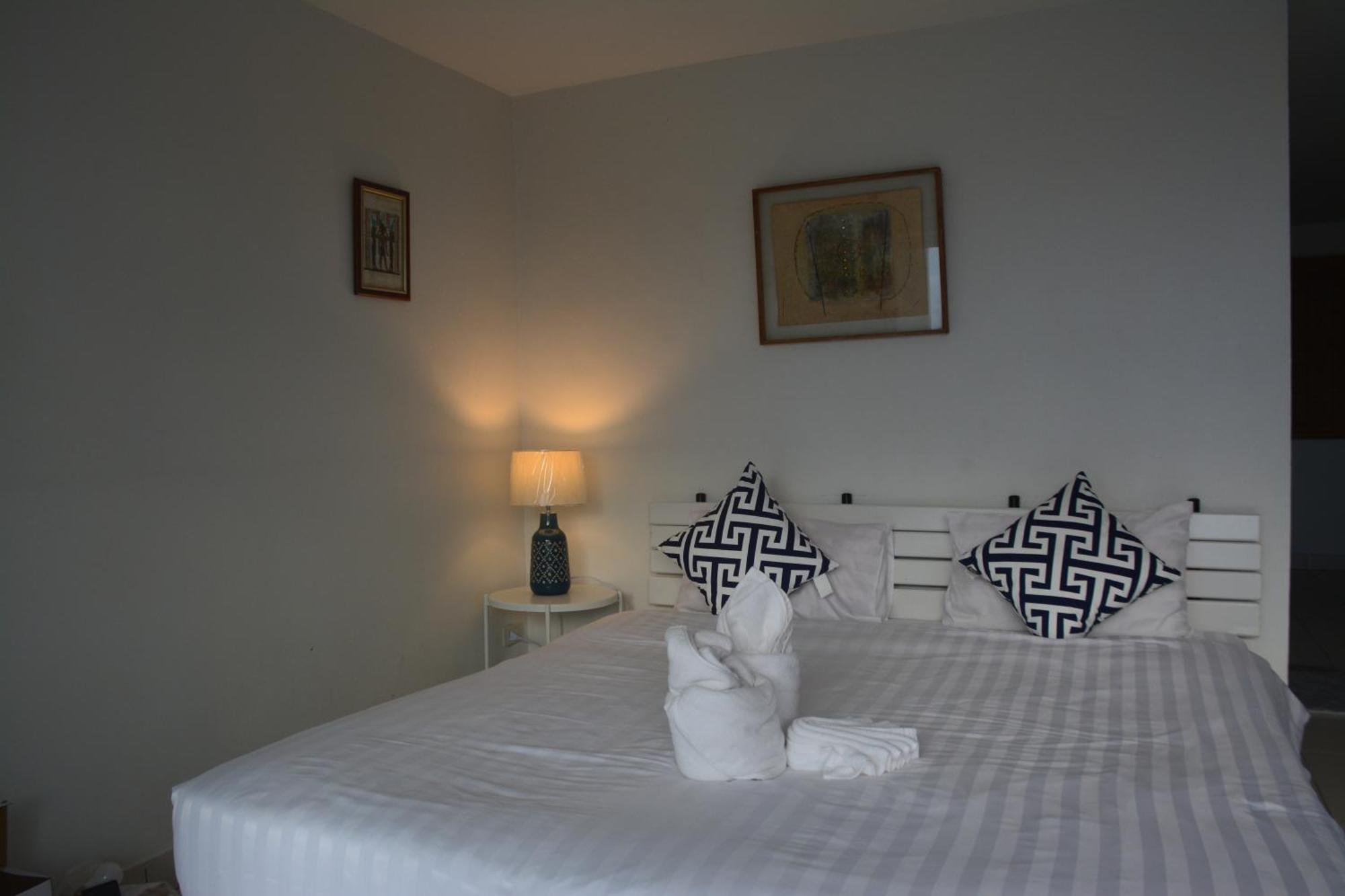 Baan Suan Villa 1 Patong Luaran gambar