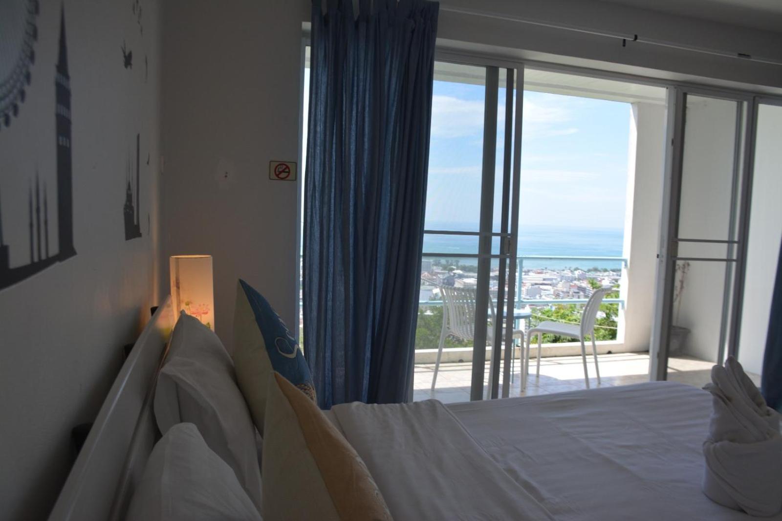 Baan Suan Villa 1 Patong Luaran gambar
