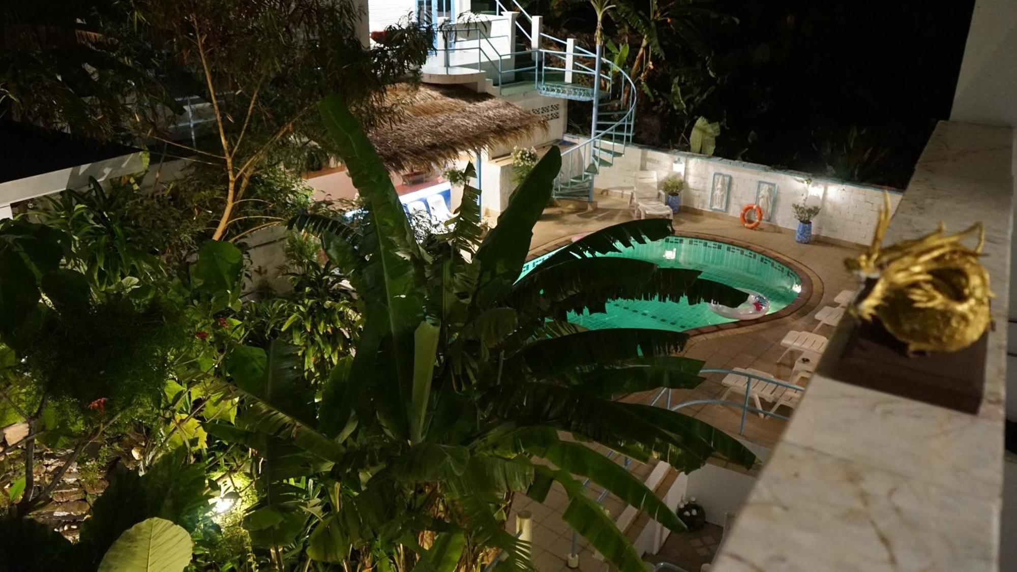 Baan Suan Villa 1 Patong Luaran gambar